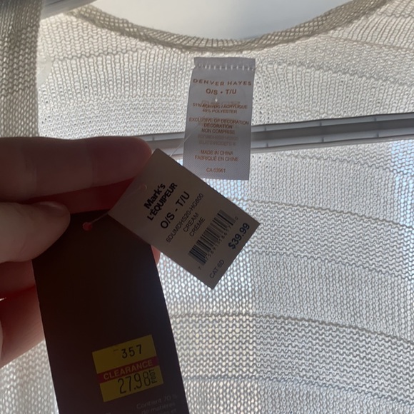 Poncho - Picture 4 of 4